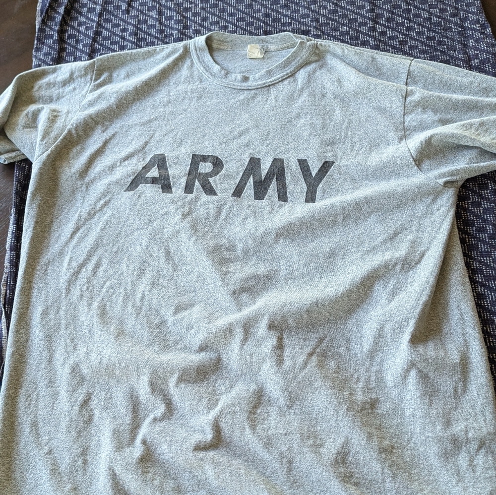 Vintage Army Sleeve Army T-Shirt. 80s Version Gray PT Uniform